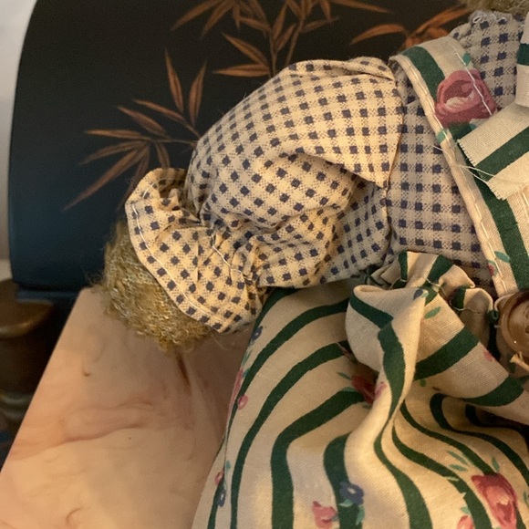 Vintage Primitive/Folk Art/Country “Bunny in Bloomers” - Picture 9 of 16